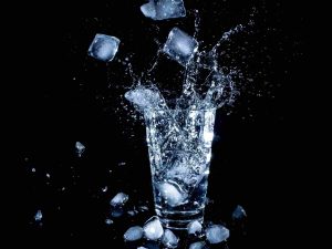 minum es saat haid
