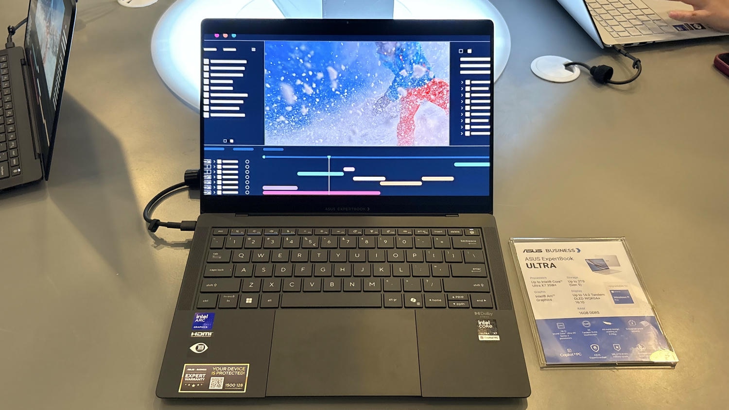 Laptop Asus Expertbook ultra