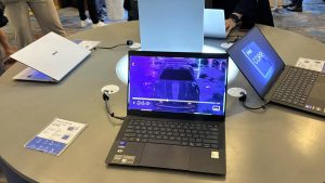 Kerja Lebih Cerdas dengan ASUS ExpertBook Ultra, Bertenaga AI Intel Core Ultra