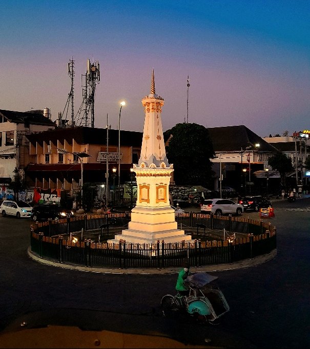 tugu jogja
